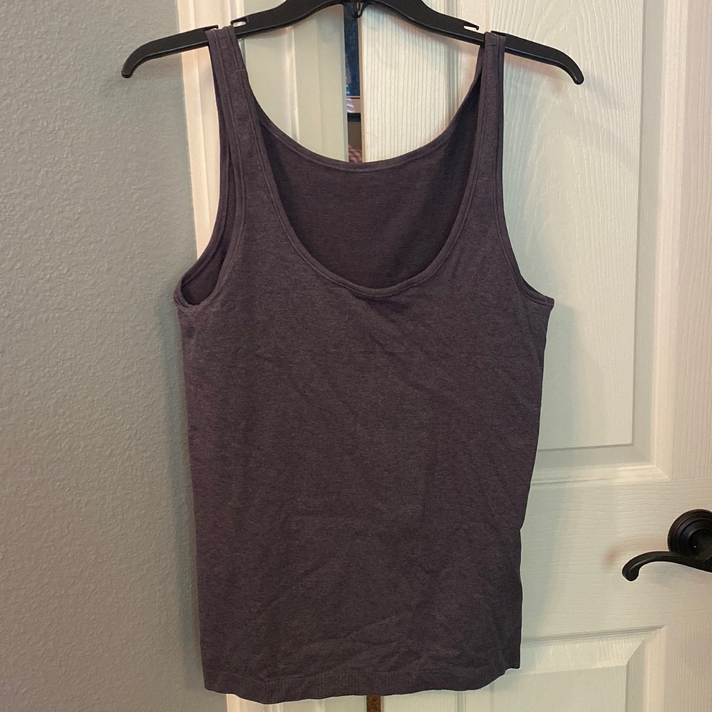Lululemon light Purple tank size L